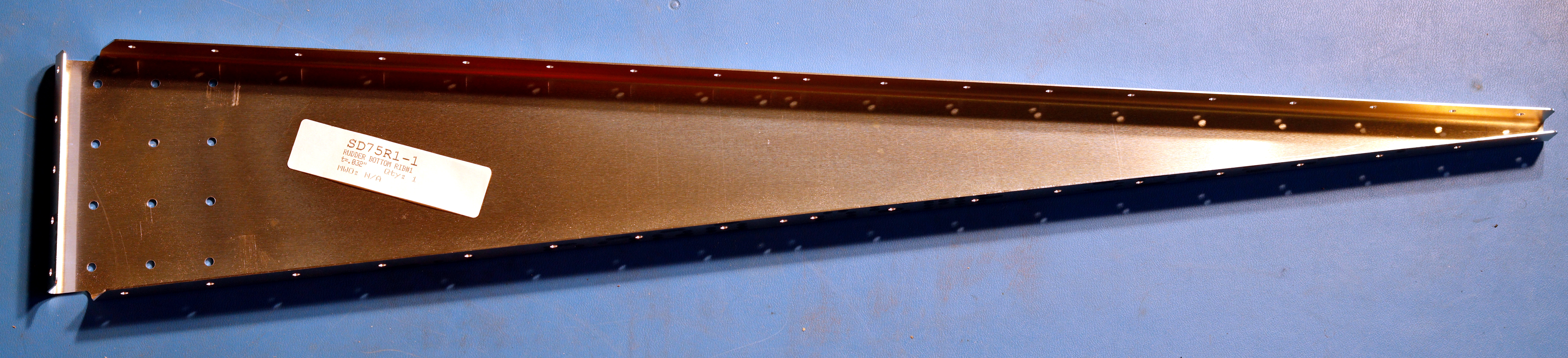 _images/SD75R1-1-rudder-bottom-rib-1.jpg