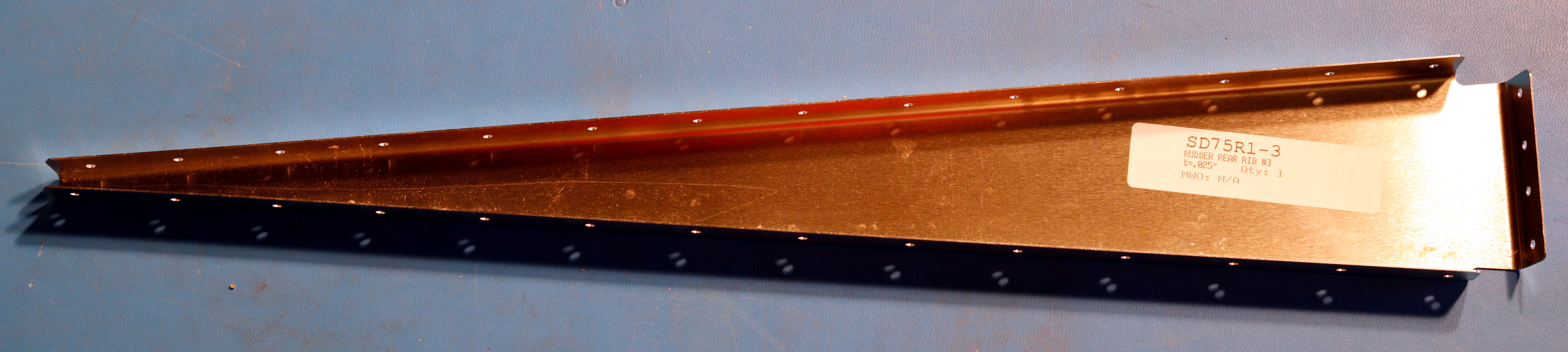 _images/SD75R1-3-rudder-rear-rib-3.jpg