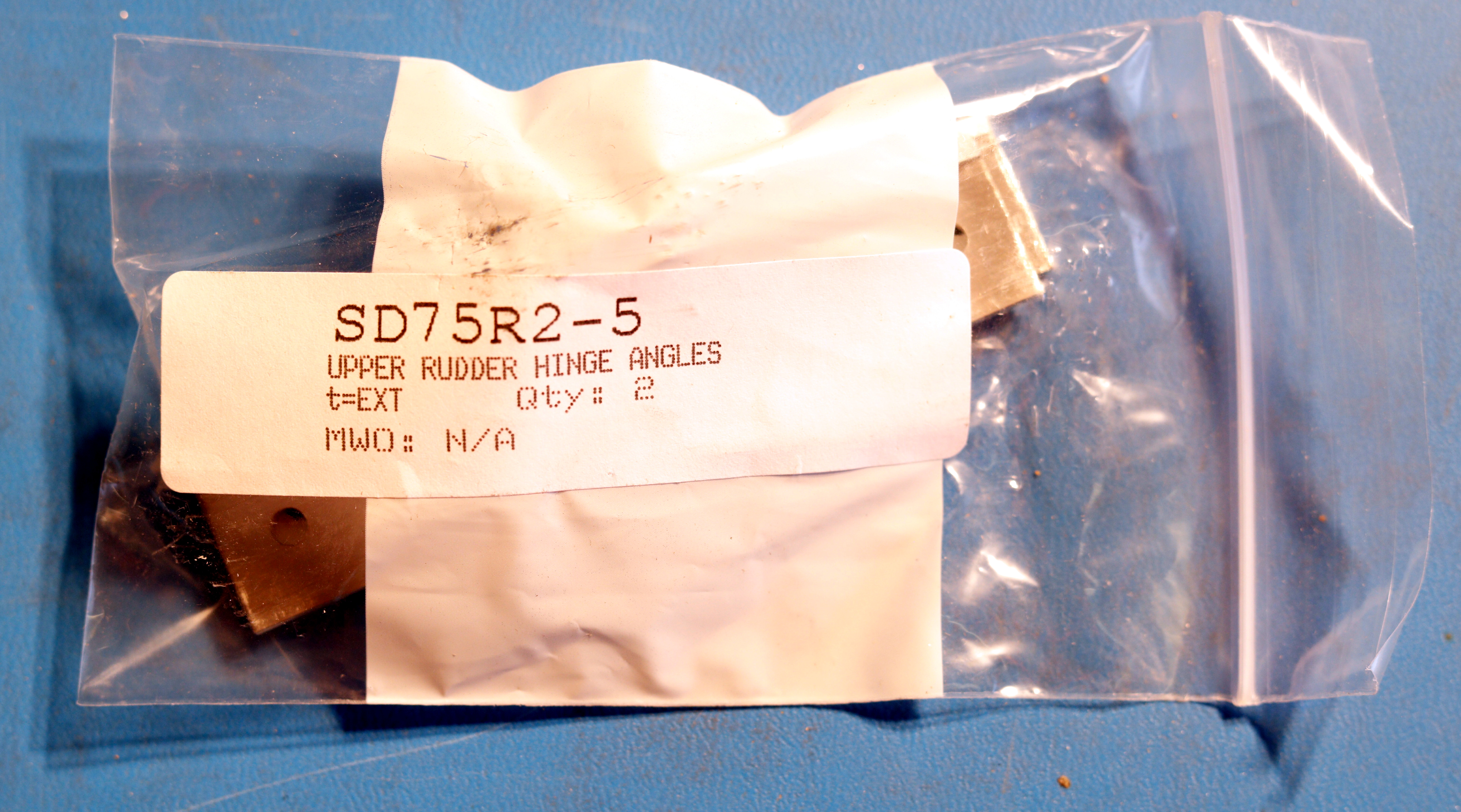 _images/SD75R2-5-upper-rudder-hinge-angles.jpg