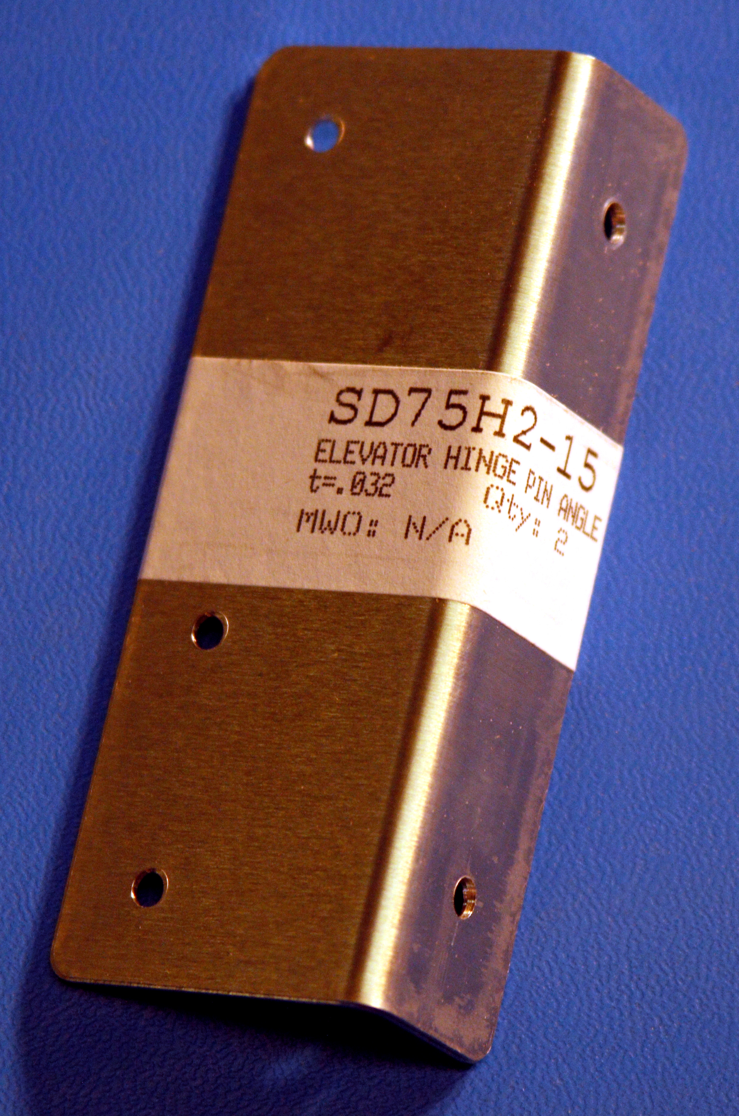 _images/tail_kit_elevator_hinge_pin_angle.jpg