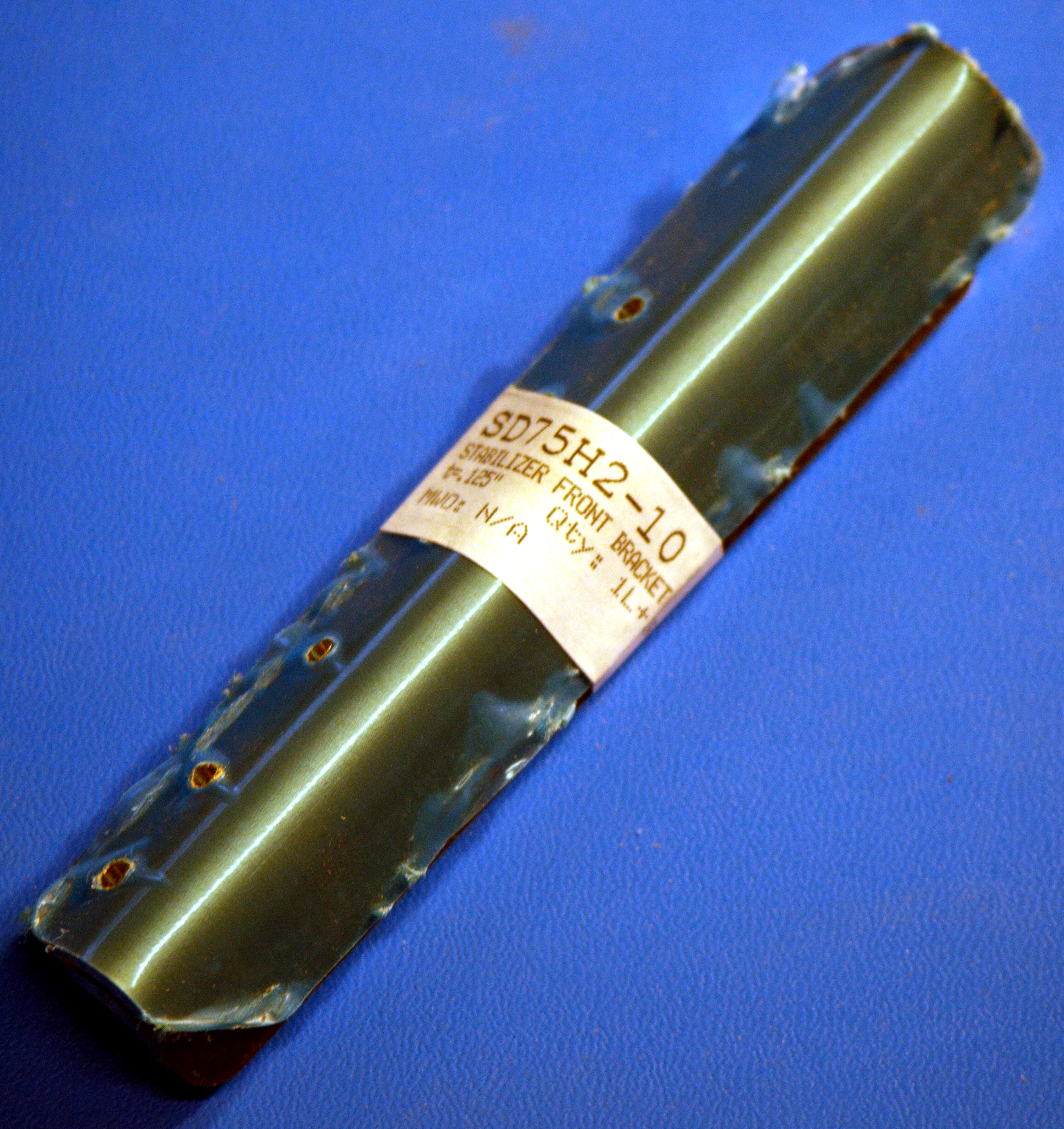 _images/tail_kit_stabilizer_front_bracket.jpg